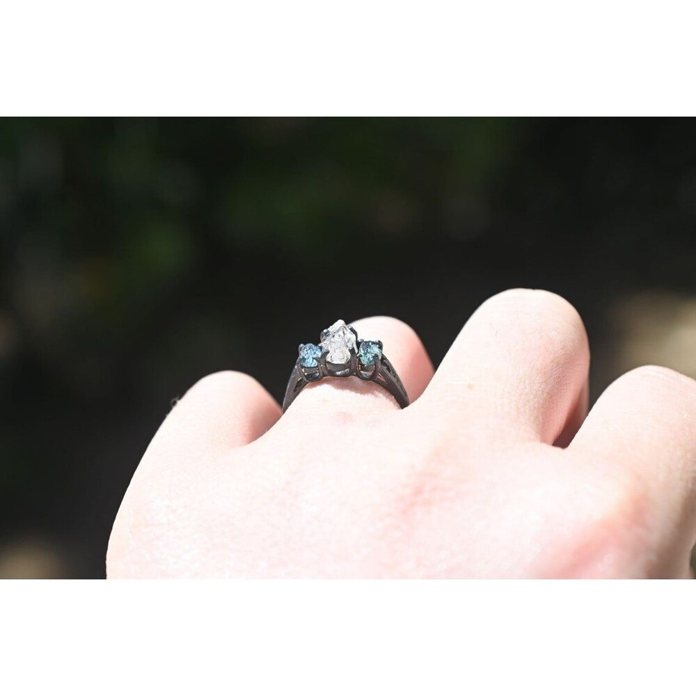 Raw Montana Sapphire Ring: Lake County Diamond, Sterling Silver - Picture 6 of 9